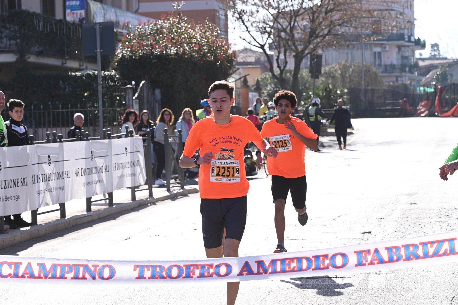 arrivo vincitore uomini stracittadina